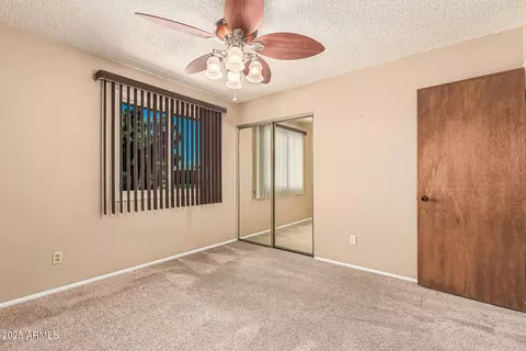 Bedroom - 4026 N 77th Dr, Phoenix, AZ 85033 photo 5 of 6