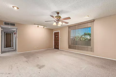Living - 4026 N 77th Dr, Phoenix, AZ 85033 photo 1 of 3