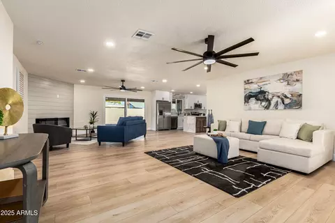 Living - 2236 E Des Moines Cir, Mesa, AZ 85213 photo 1 of 4