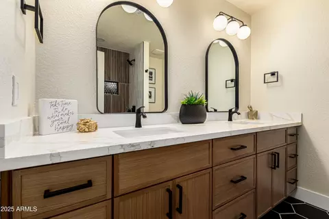Bath - 2236 E Des Moines Cir, Mesa, AZ 85213 photo 6 of 6