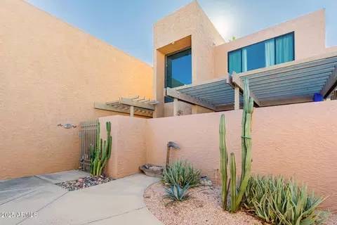 7401 N Scottsdale Rd #37, Paradise Valley, AZ 85253