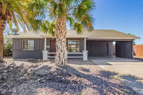 307 W Santa Cruz Dr, Tempe, AZ 85282