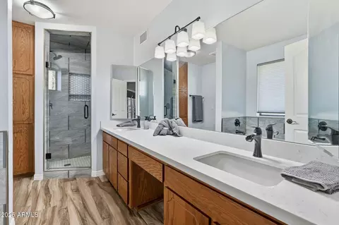 Bath - 1752 E Gable Ave, Mesa, AZ 85204 photo 1 of 6