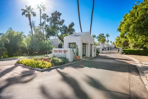 Exterior - 2953 E Rose Ln, Phoenix, AZ 85016 photo 9 of 10