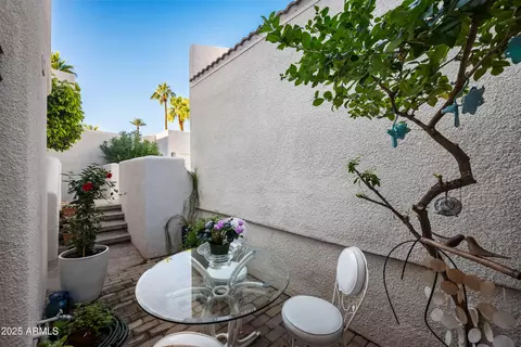 Exterior - 2953 E Rose Ln, Phoenix, AZ 85016 photo 8 of 10