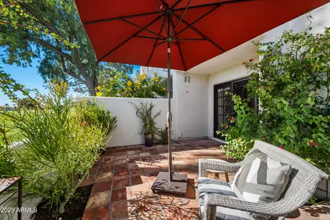 Exterior - 2953 E Rose Ln, Phoenix, AZ 85016 photo 5 of 10