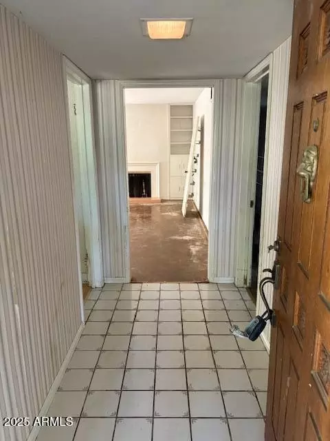 Entry Way - 6801 N 2nd Pl, Phoenix, AZ 85012 photo 1 of 1