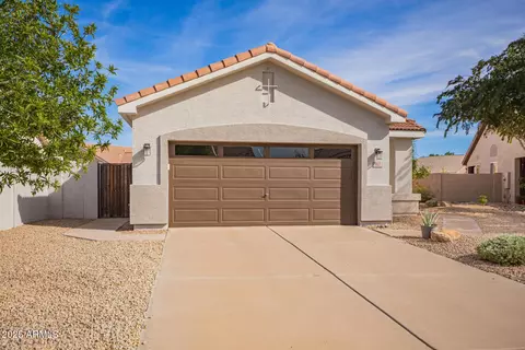 941 N Adams Ct, Chandler, AZ 85225