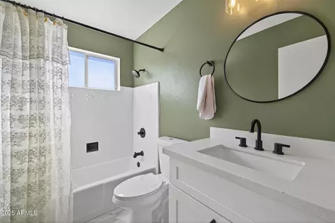 Bath - 1505 E 3rd Pl, Mesa, AZ 85203 photo 3 of 3