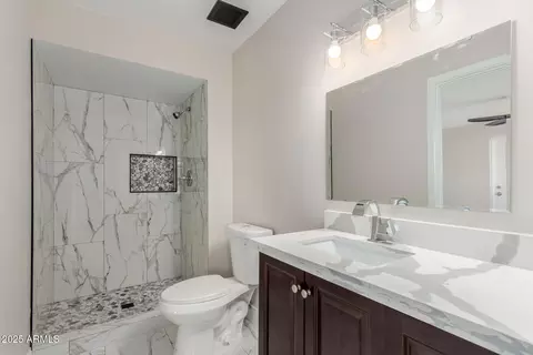 Bath - 5902 W Wolf St, Phoenix, AZ 85033 photo 1 of 3