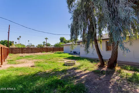 Exterior - 5902 W Wolf St, Phoenix, AZ 85033 photo 5 of 7
