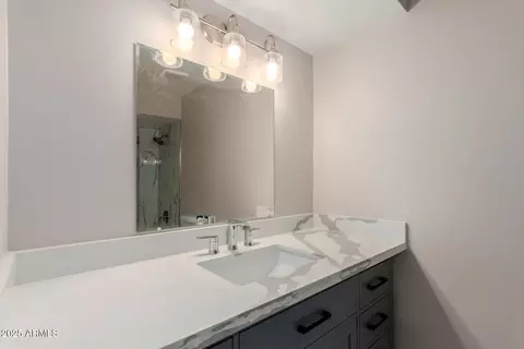 Bath - 5902 W Wolf St, Phoenix, AZ 85033 photo 2 of 3