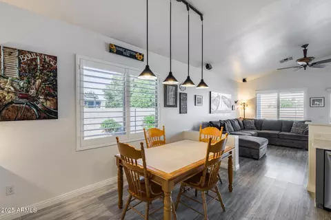 Dining - 2714 E Del Rio St, Gilbert, AZ 85295 photo 1 of 2