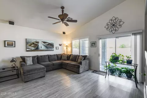 2714 E Del Rio St, Gilbert, AZ 85295