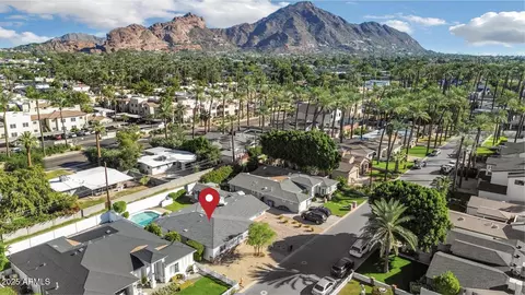 View/Area - 4240 E Sells Dr, Phoenix, AZ 85018 photo 1 of 8