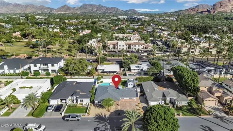 View/Area - 4240 E Sells Dr, Phoenix, AZ 85018 photo 7 of 8