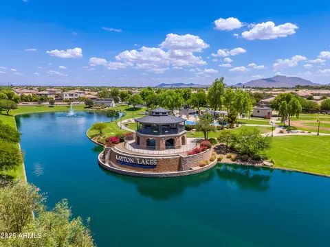 View/Area - 724 E Lark St #102, Gilbert, AZ 85297 photo 1 of 17