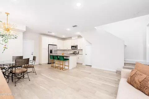 Entry Way - 724 E Lark St #102, Gilbert, AZ 85297 photo 1 of 1
