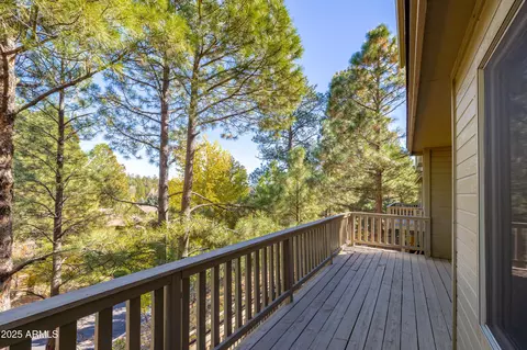 6024 E Mountain Oaks Dr, Flagstaff, AZ 86004