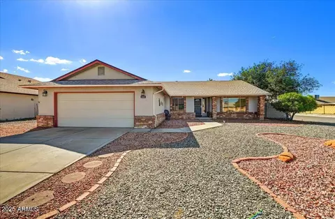 8043 W Windrose Dr, Peoria, AZ 85381