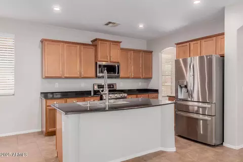 21125 W Elm Way, Buckeye, AZ 85396