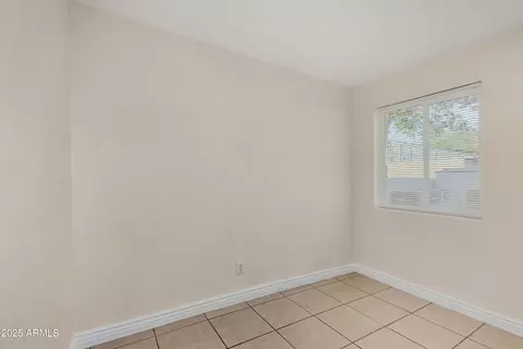 Other - 2555 E Mobile Ln, Phoenix, AZ 85040 photo 2 of 9