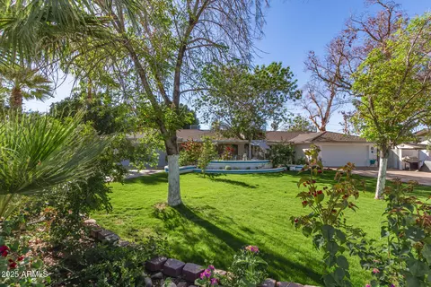 5545 Earll Dr, Phoenix, AZ 85018 photo 4