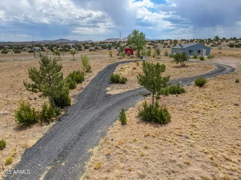 70 N5207 Rd, Concho, AZ 85924