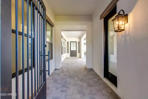Entry Way - 5941 E Lafayette Blvd, Phoenix, AZ 85018 photo 1 of 3