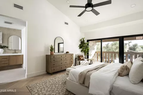 Bedroom - 4446 E Camelback Rd #102, Phoenix, AZ 85018 photo 3 of 5