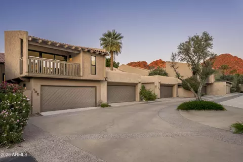 Exterior - 4446 E Camelback Rd #102, Phoenix, AZ 85018 photo 1 of 10