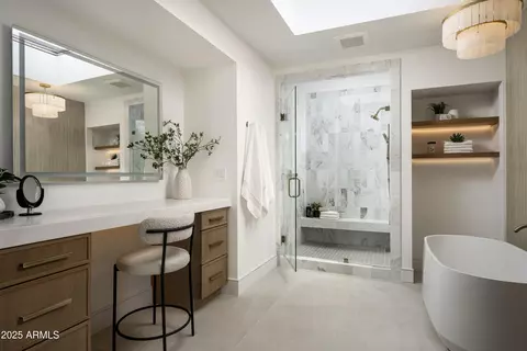 Bath - 4446 E Camelback Rd #102, Phoenix, AZ 85018 photo 3 of 6