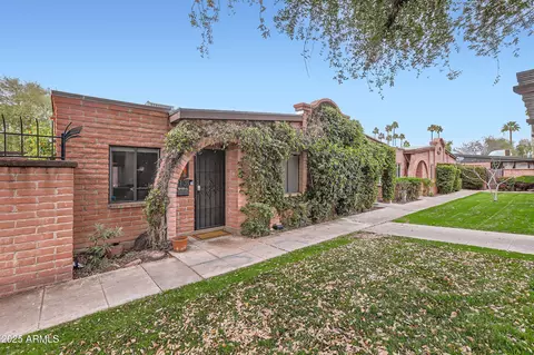 3002 N 32nd St #13, Phoenix, AZ 85018