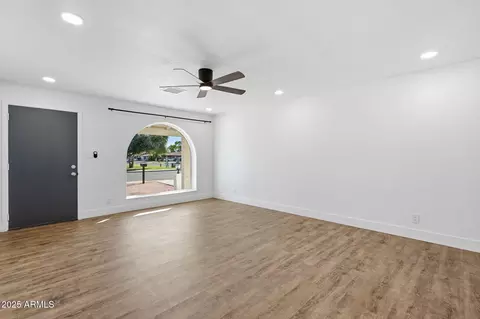 Living - 1424 El Moro Ave, Mesa, AZ 85204 photo 7 of 9