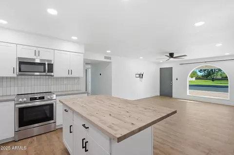 Kitchen - 1424 El Moro Ave, Mesa, AZ 85204 photo 3 of 5