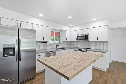 Kitchen - 1424 El Moro Ave, Mesa, AZ 85204 photo 1 of 5