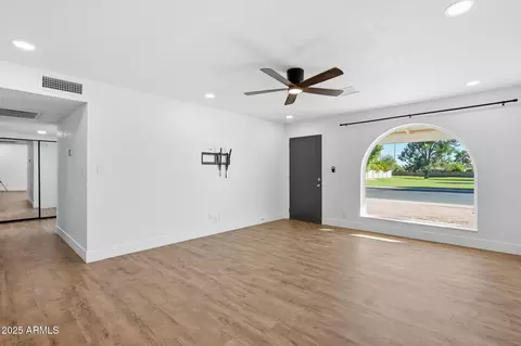 Living - 1424 El Moro Ave, Mesa, AZ 85204 photo 3 of 9
