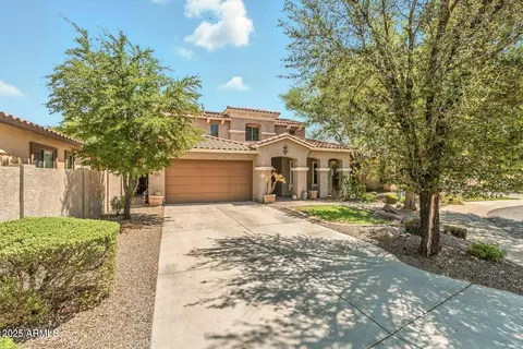 Exterior - 7169 S Dodane Ct, Gilbert, AZ 85298 photo 2 of 3