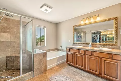 Bath - 7169 S Dodane Ct, Gilbert, AZ 85298 photo 4 of 5