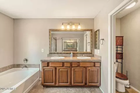 Bath - 7169 S Dodane Ct, Gilbert, AZ 85298 photo 5 of 5