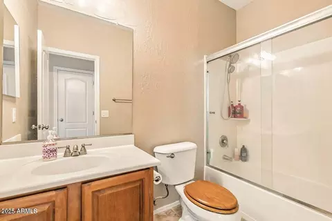 Bath - 7169 S Dodane Ct, Gilbert, AZ 85298 photo 1 of 5