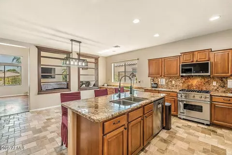 Kitchen - 7169 S Dodane Ct, Gilbert, AZ 85298 photo 1 of 5