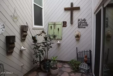 11 E Redondo Dr, Tempe, AZ 85282 photo 8
