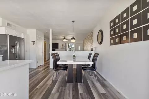 Dining - 2338 W Carson Dr, Tempe, AZ 85282 photo 3 of 3