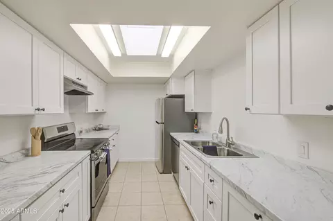 712 S Lebanon Ln, Tempe, AZ 85288