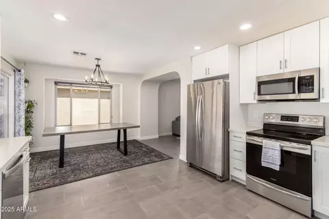 5718 E Flower Cir, Mesa, AZ 85206 photo 11