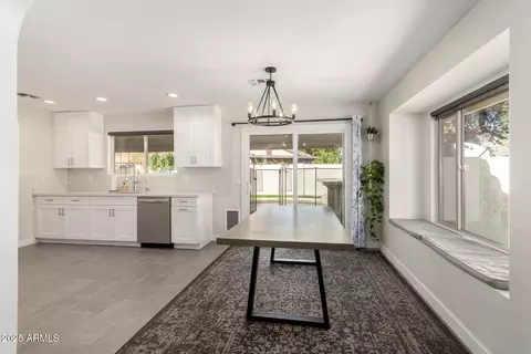 5718 E Flower Cir, Mesa, AZ 85206 photo 6