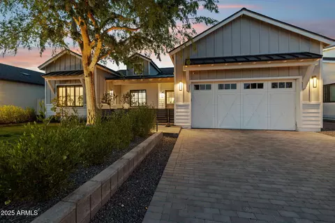 Exterior - 3530 E Glenrosa Ave, Phoenix, AZ 85018 photo 2 of 5