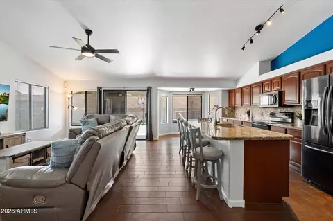 1611 E Runion Dr, Phoenix, AZ 85024 photo 12