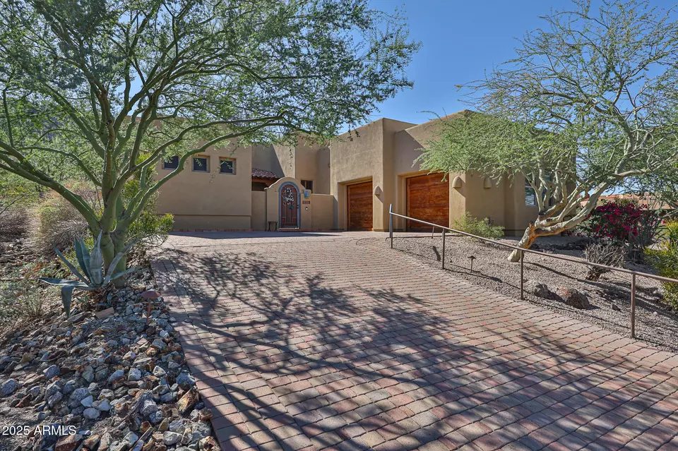 Exterior - 18329 W Santa Alberta Ln, Goodyear, AZ 85338 photo 2 of 16